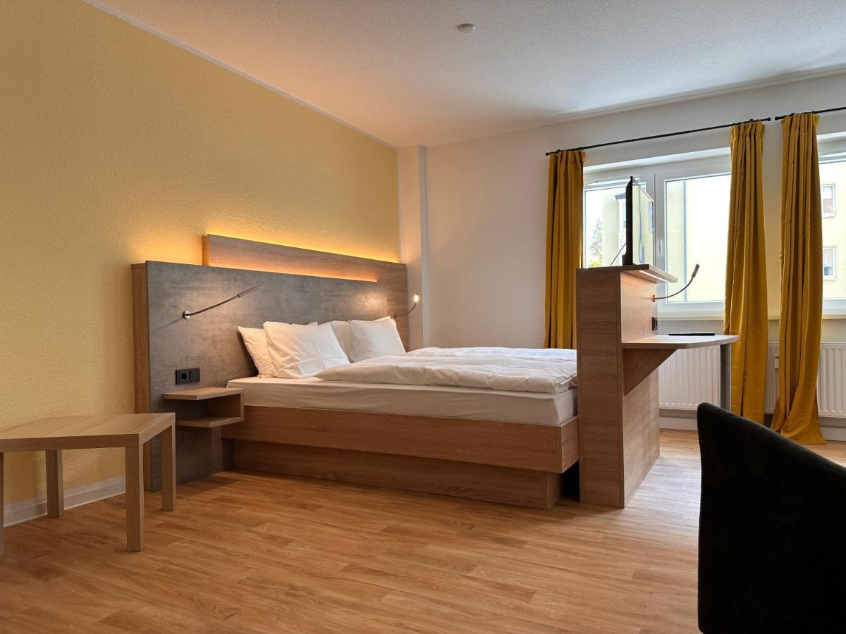 Ferienwohnungen Gaststaette Brauhaus Zwickau Gmbh Dış mekan fotoğraf